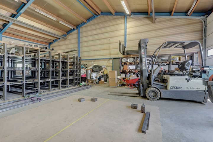 Photo 52 of de Hofstede 7-A