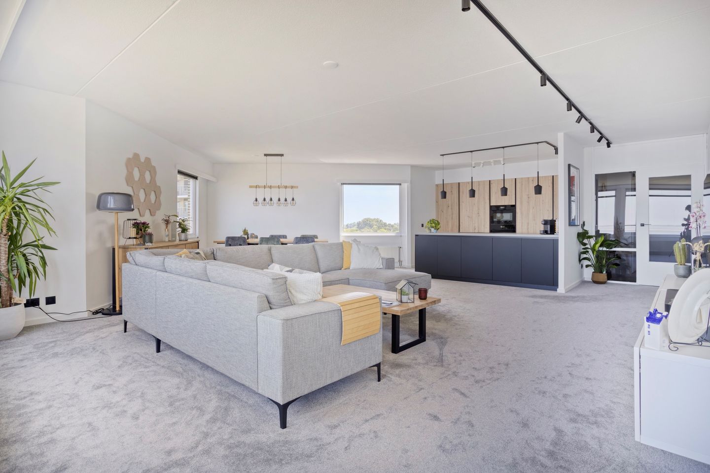 Foto 10 van Churchilllaan 342