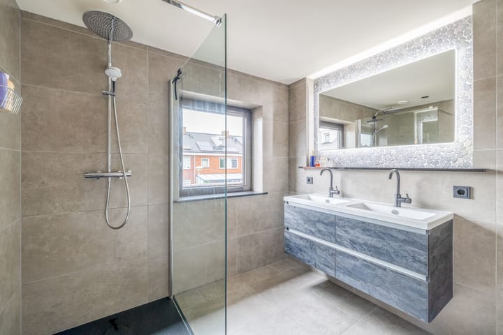 Foto 25 van Bizetstraat 34