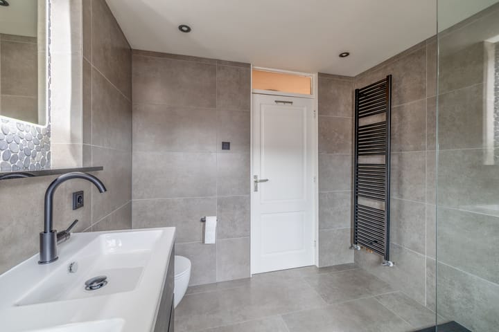 Foto 26 van Bizetstraat 34