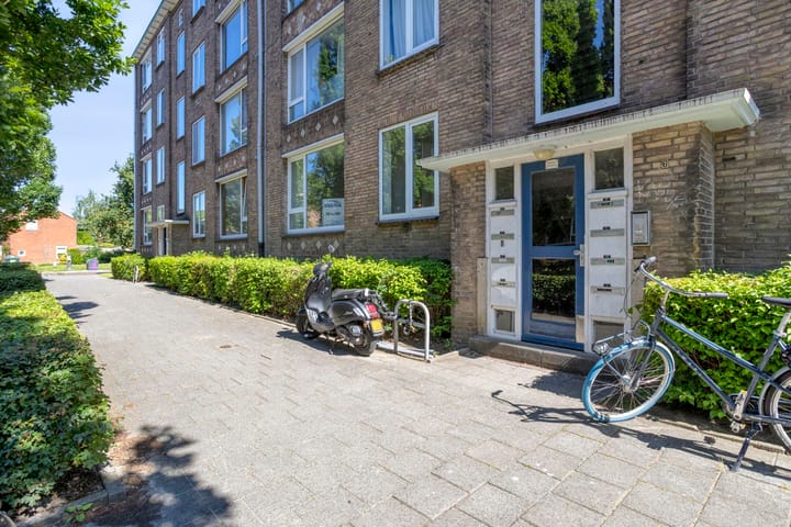 Foto 2 van Telemannstraat 8