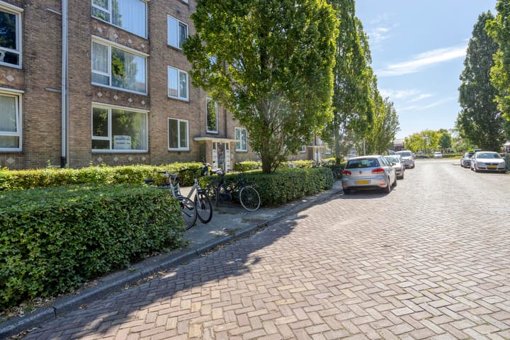 Foto 3 van Telemannstraat 8