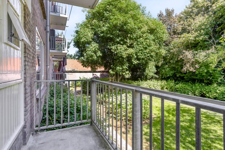 Foto 20 van Telemannstraat 8