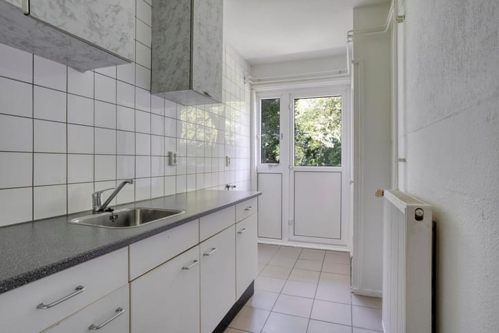 Foto 11 van Telemannstraat 8