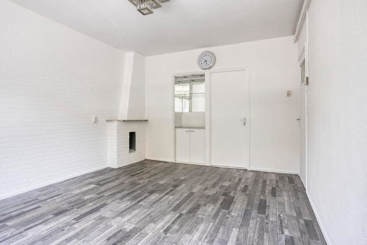 Foto 10 van Telemannstraat 8