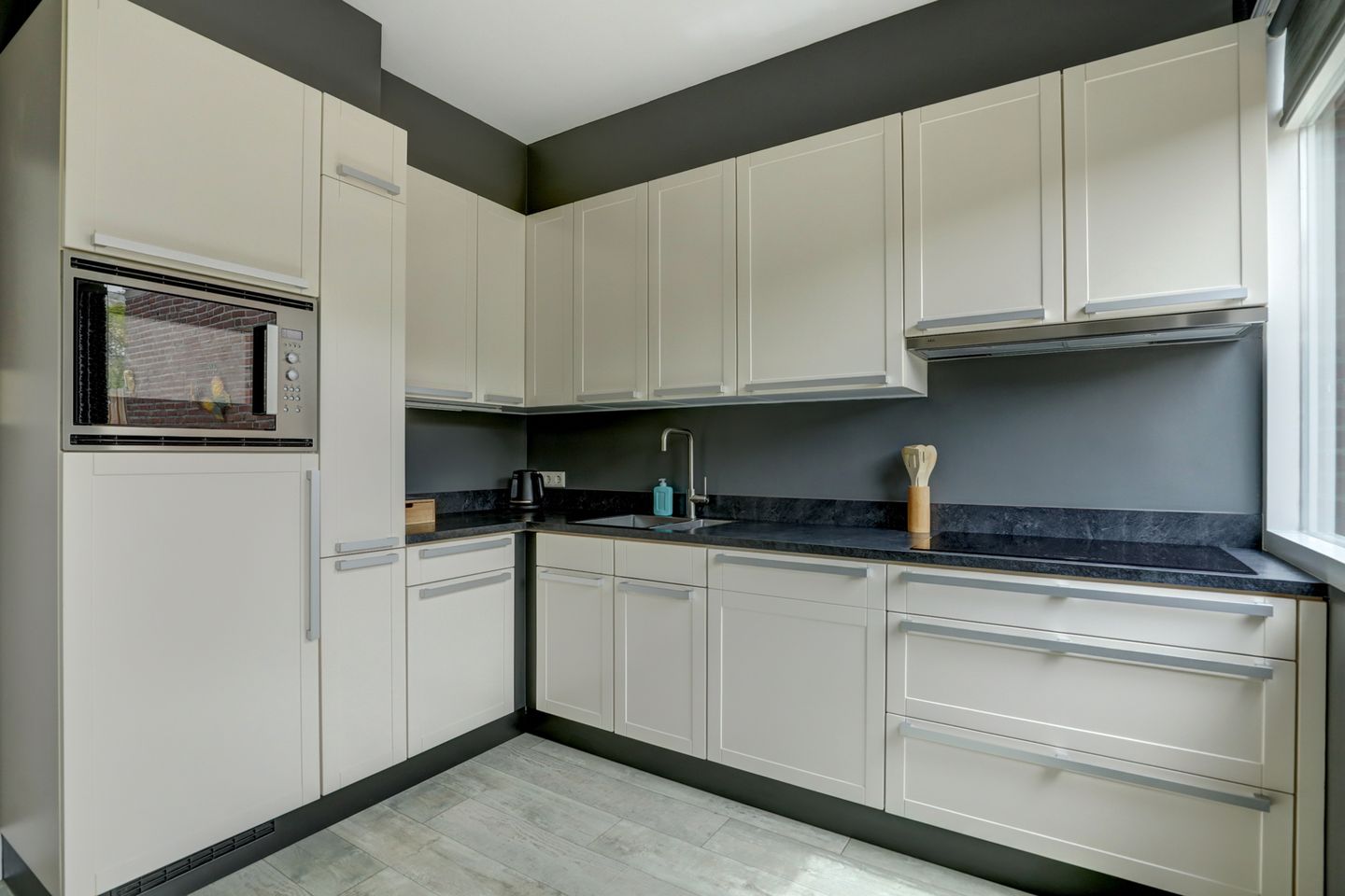 Foto 20 van Troelstrastraat 17