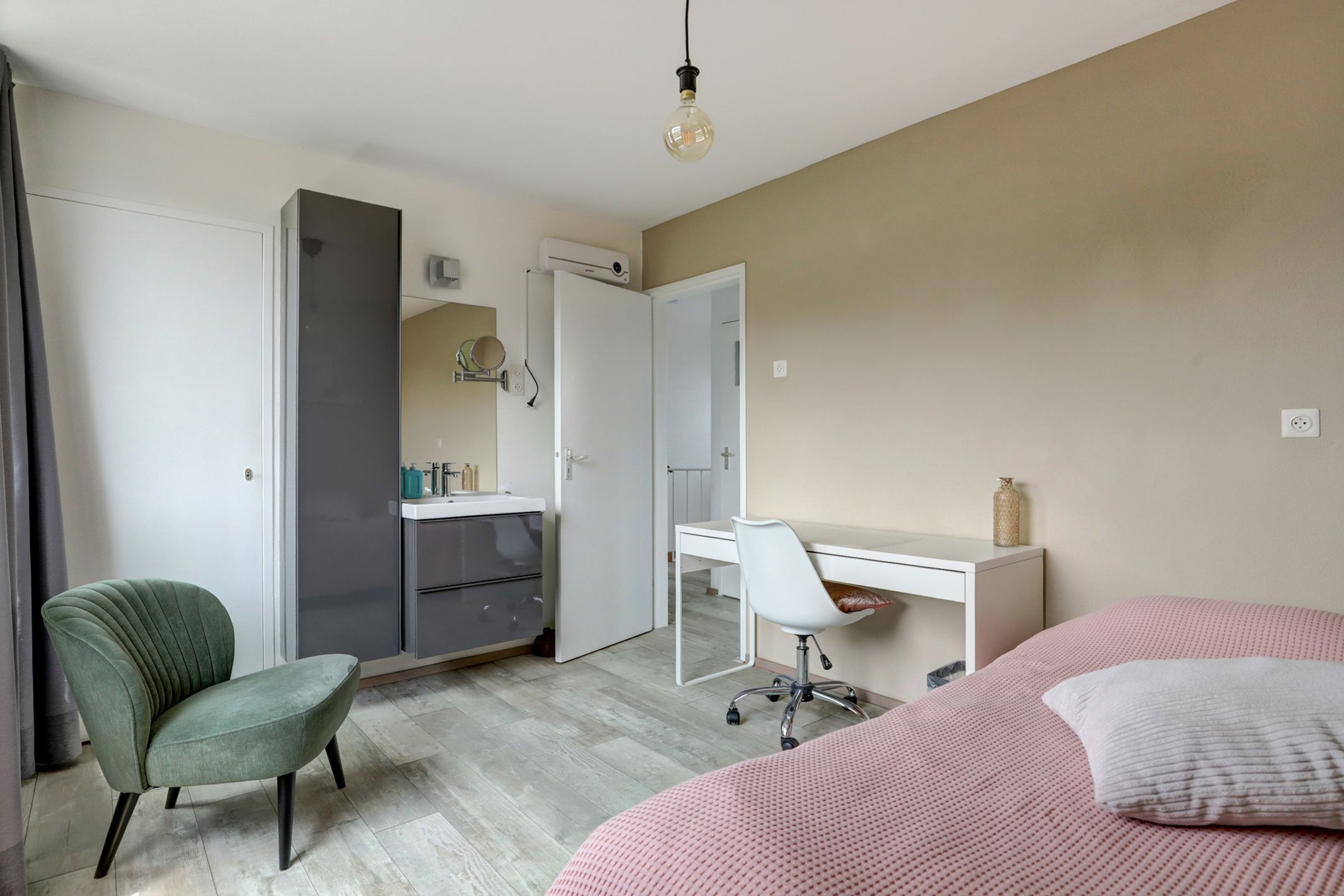 Foto 33 van Troelstrastraat 17