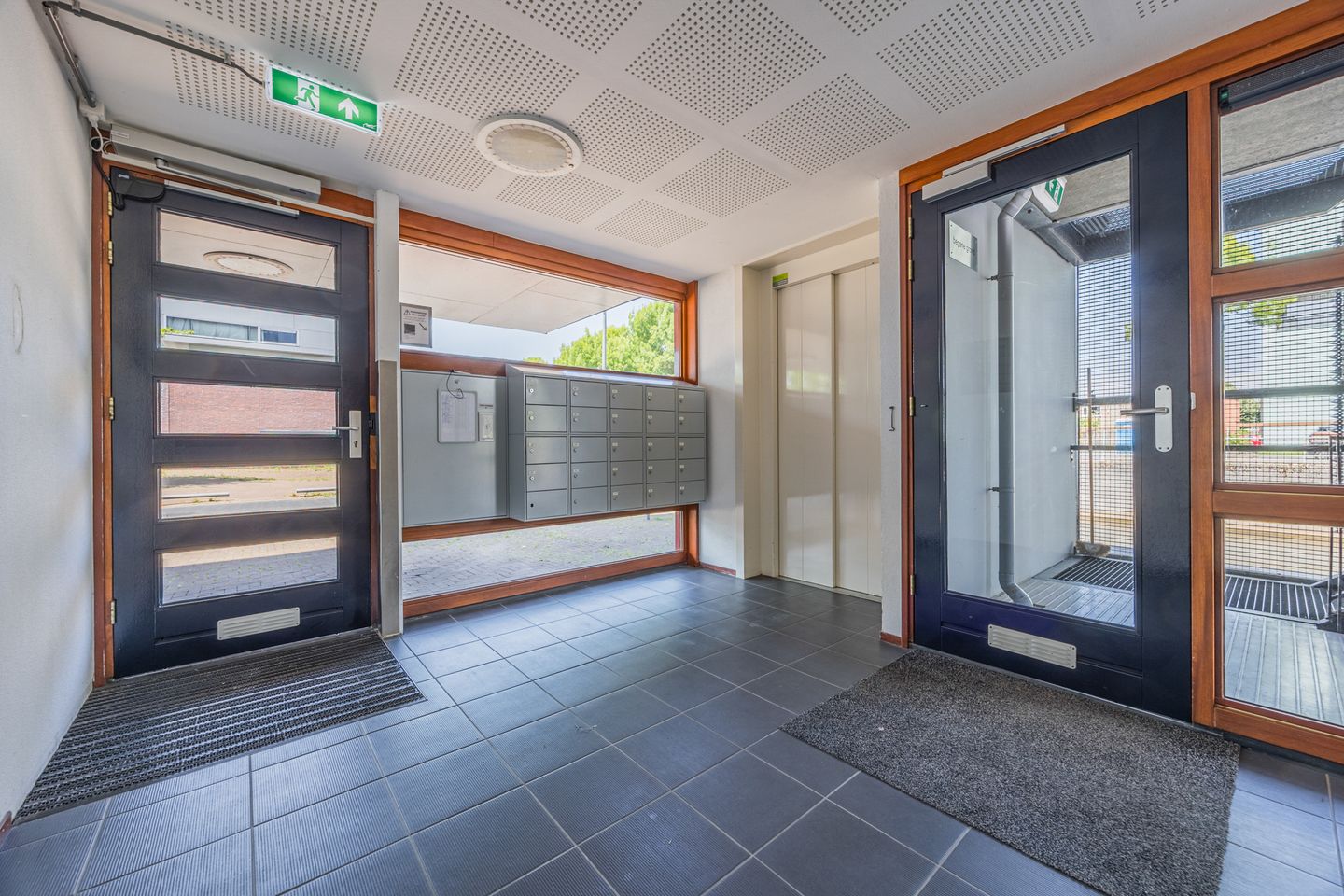 Photo 5 of Waterweegbree 29