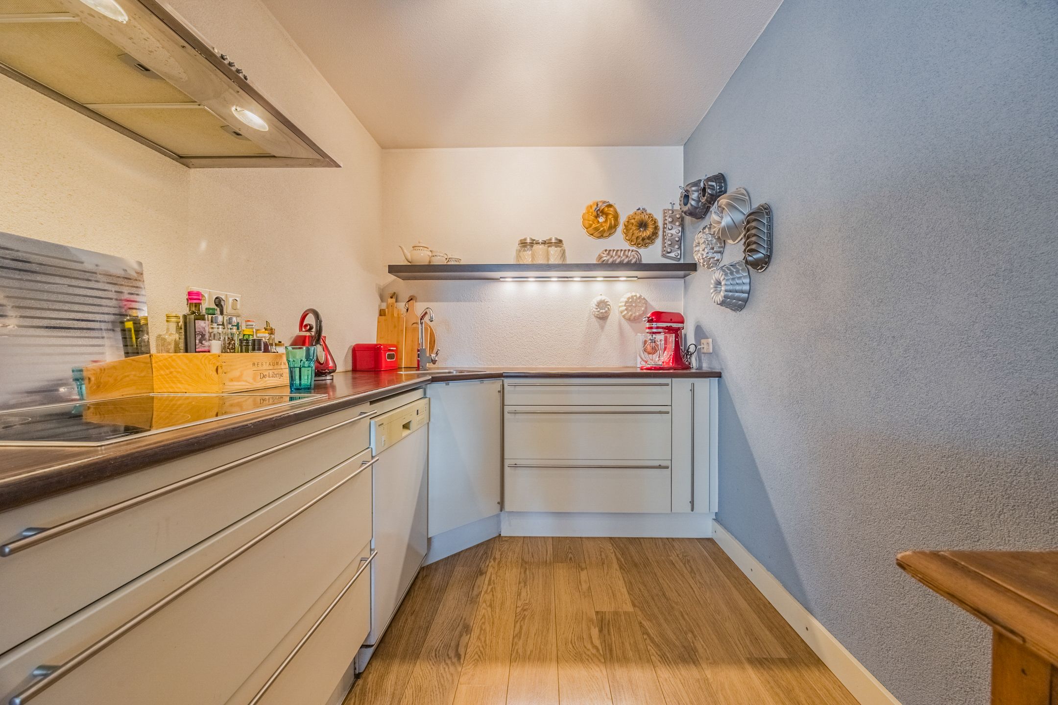 Photo 3 of Waterweegbree 29