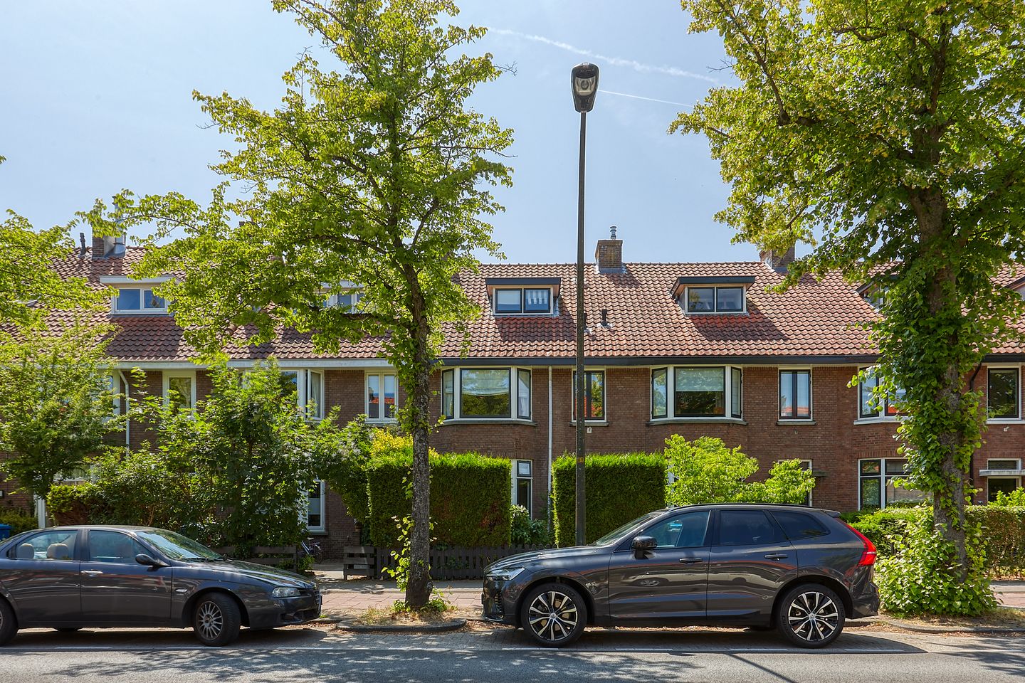 Photo 1 of Van Zuylen van Nijeveltstraat 187