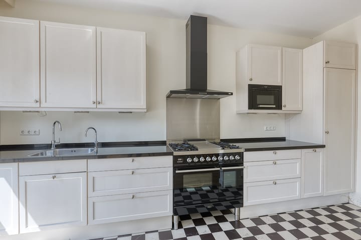 Foto 8 van Van Zuylen van Nijeveltstraat 187