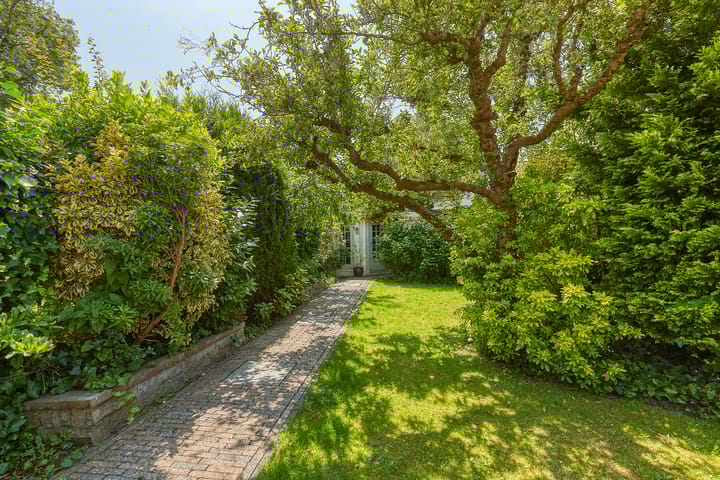 Foto 11 van Van Zuylen van Nijeveltstraat 187