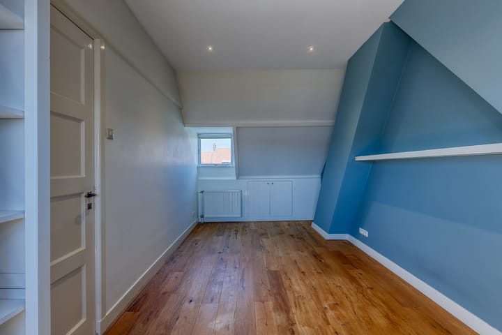 Foto 30 van Van Zuylen van Nijeveltstraat 187