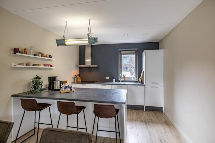 Foto 15 van Mergelstraat 2