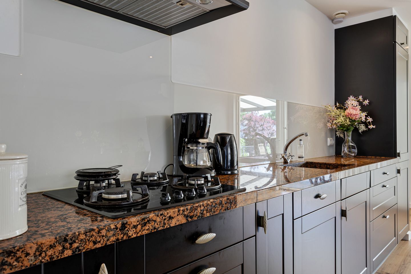 Foto 19 van Europaweg 151