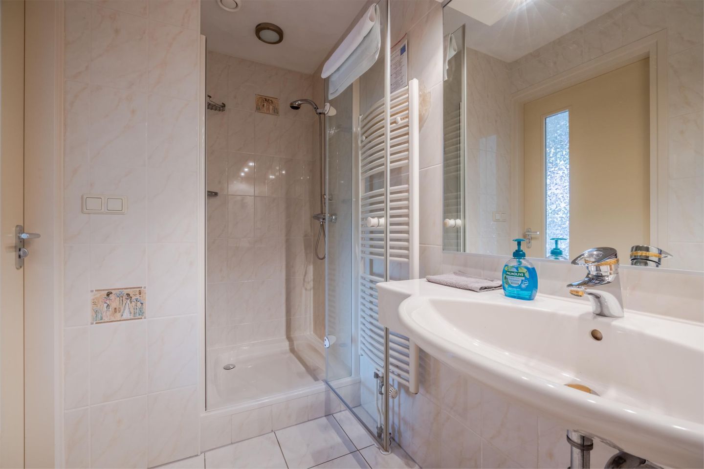 Foto 29 van Lopikerweg 48-B