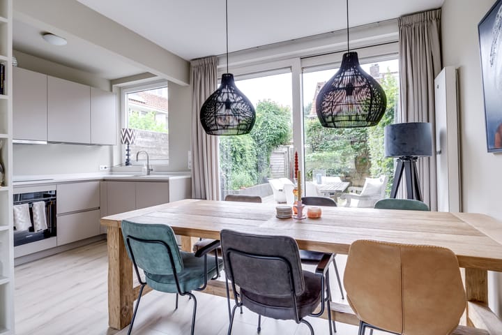 Photo 11 of Cremerstraat 396