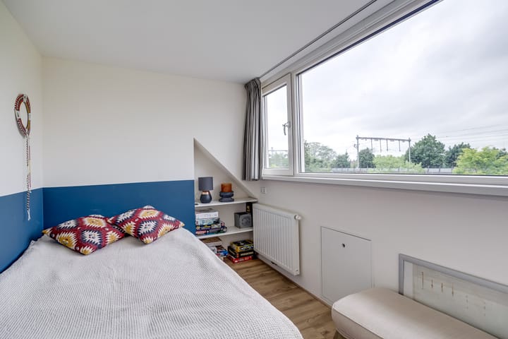 Photo 30 of Cremerstraat 396