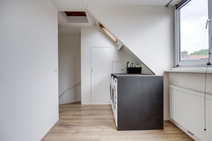 Photo 33 of Cremerstraat 396