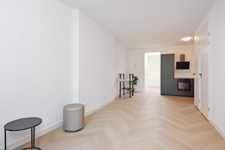 Photo 12 of Huyterstraat 4-B