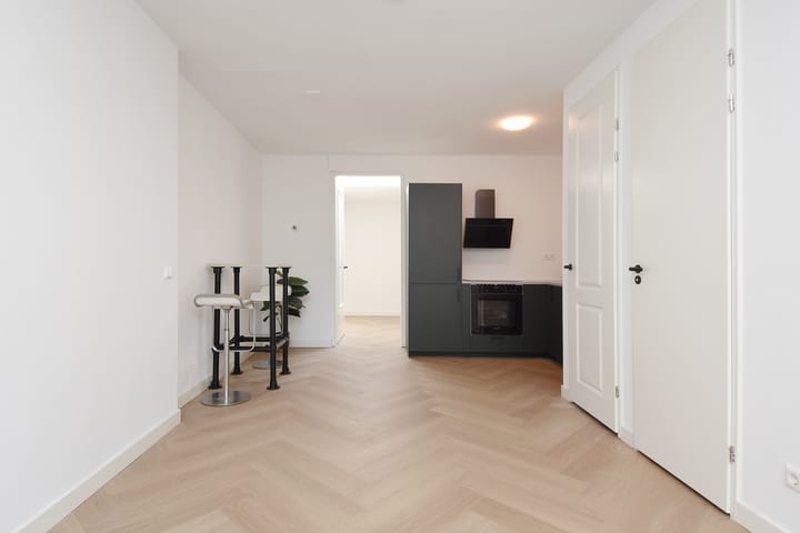 Photo 14 of Huyterstraat 4-B