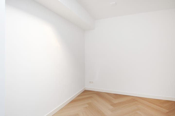 Photo 19 of Huyterstraat 4-B