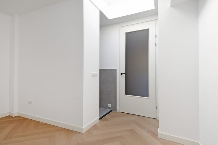 Photo 22 of Huyterstraat 4-B