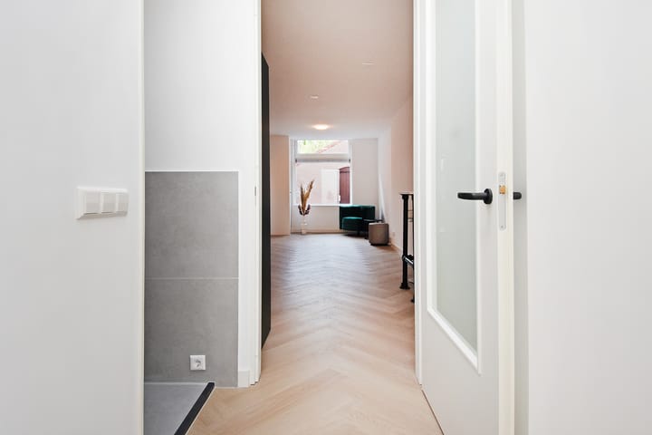 Photo 25 of Huyterstraat 4-B