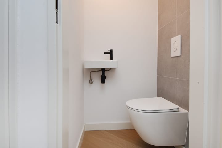 Photo 26 of Huyterstraat 4-B