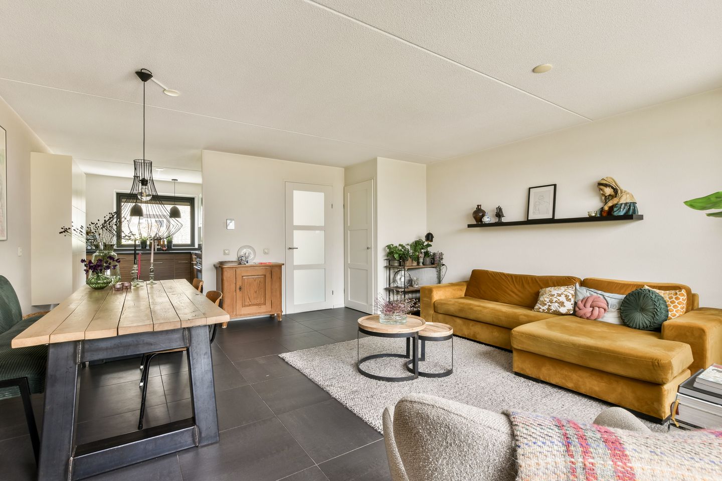 Foto 5 van Planetenplein 24