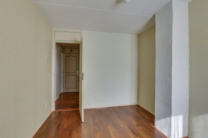 Photo 28 of Pastoor Petersstraat 30