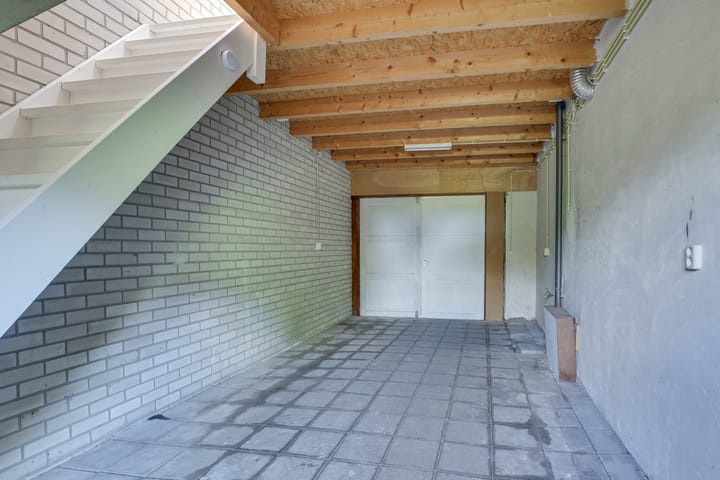 Photo 34 of Pastoor Petersstraat 30