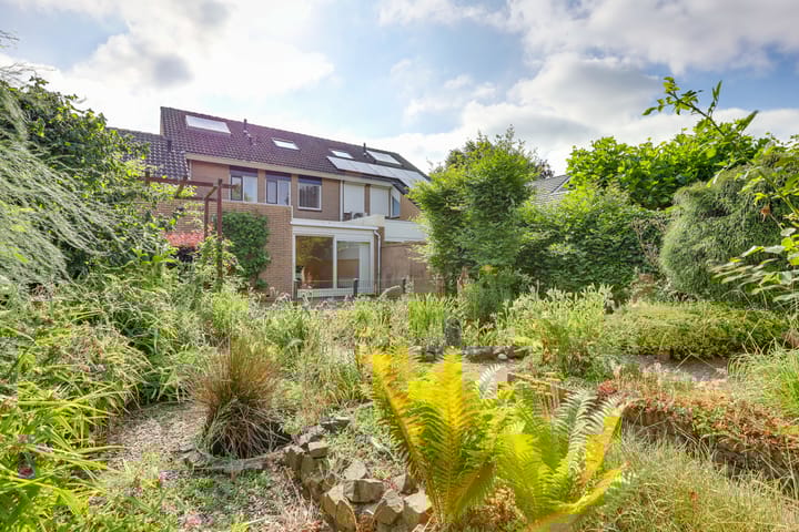 Photo 46 of Pastoor Petersstraat 30