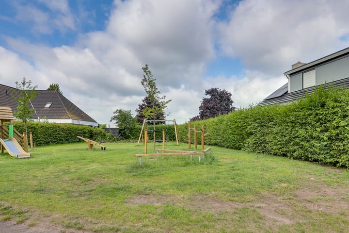 Photo 51 of Pastoor Petersstraat 30