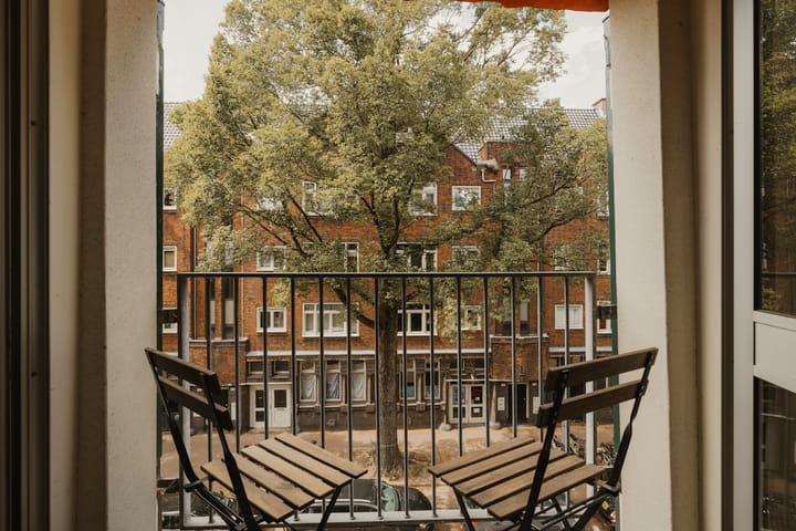 Photo 3 of Nieuwe Uilenburgerstraat 19-B