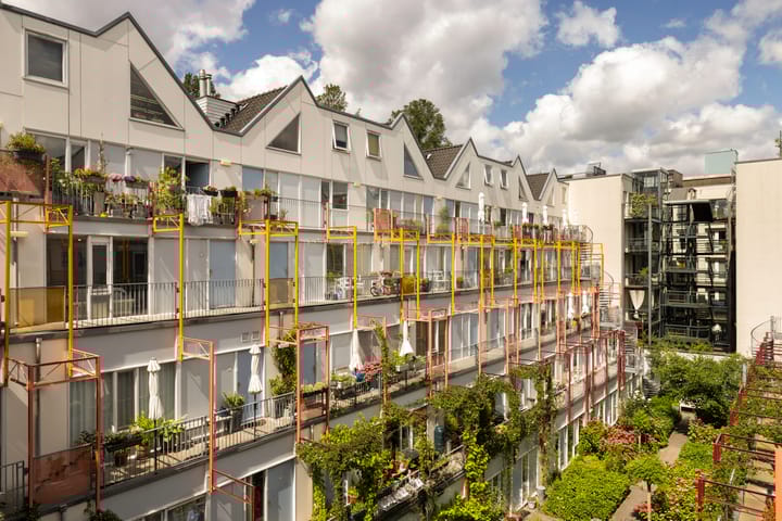 Photo 4 of Nieuwe Uilenburgerstraat 19-B