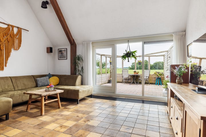 Foto 23 van De Soal 8-A