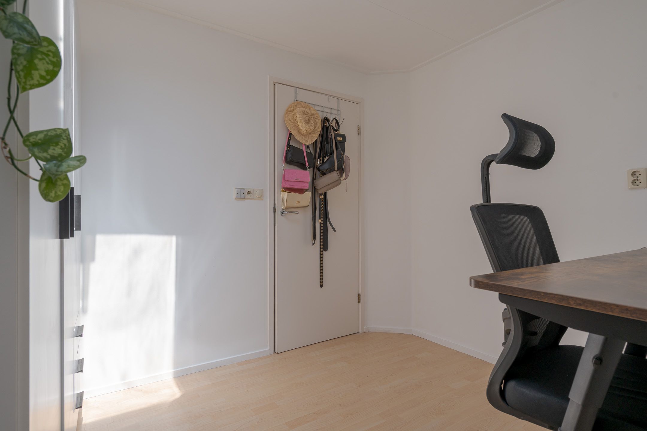 Photo 36 of Eerste Weidjesstraat 3