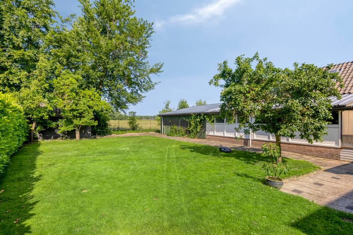 Foto 44 van Eekhoornstraat 1