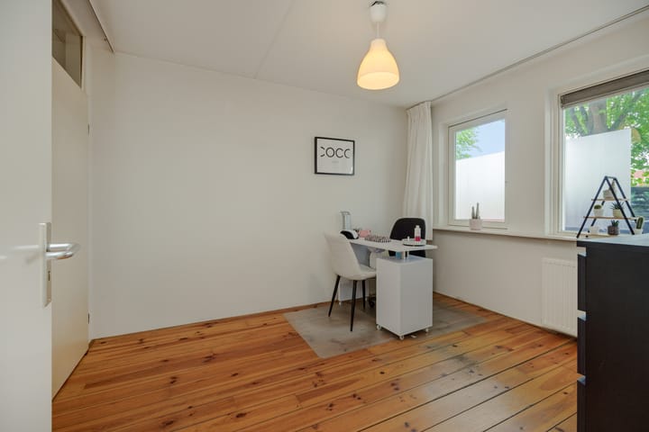 Foto 12 van Aawal 18