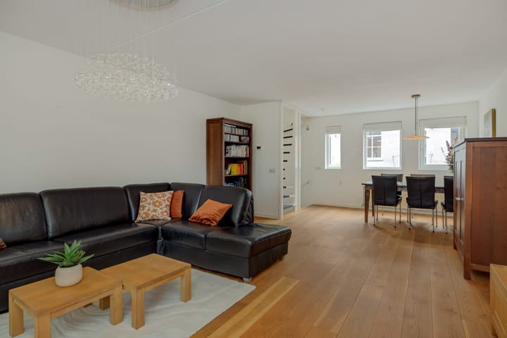 Foto 21 van Aawal 18