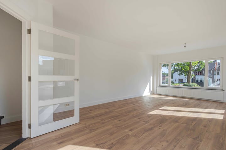 Foto 7 van Burg. Waszinkstraat 113