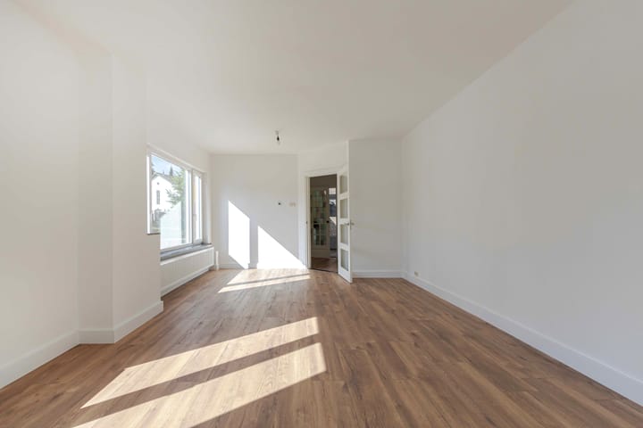 Foto 10 van Burg. Waszinkstraat 113