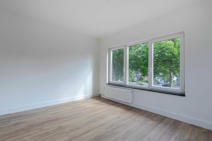 Foto 29 van Burg. Waszinkstraat 113