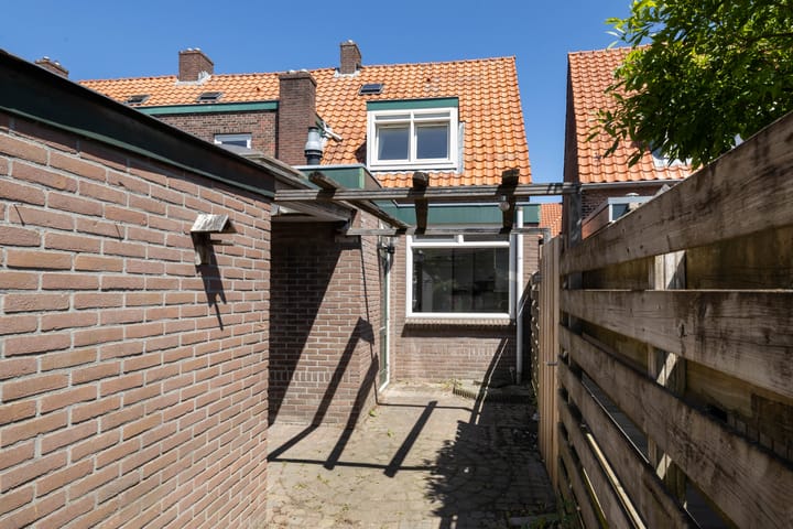 Foto 16 van Biezenstraat 49