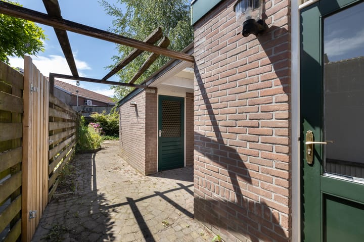 Foto 18 van Biezenstraat 49