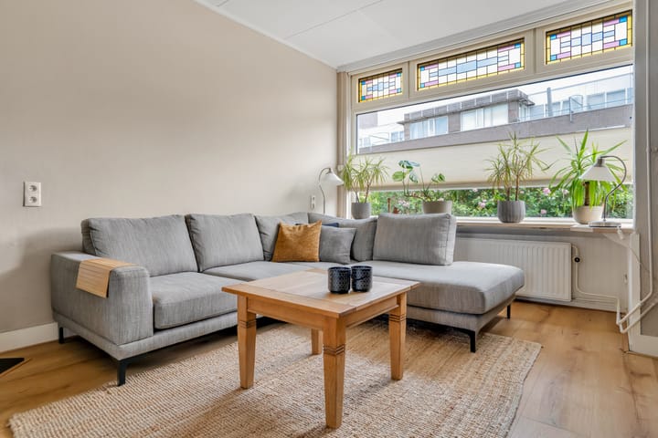 Foto 5 van Jan van Galenstraat 9