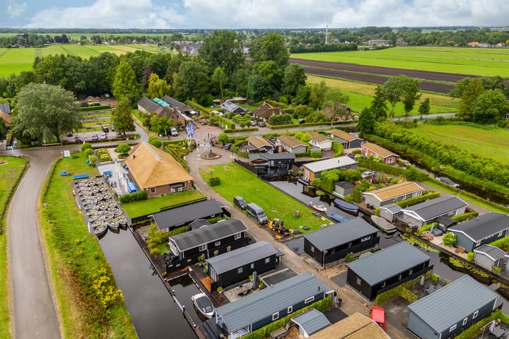 Photo 24 of Kerkweg 35