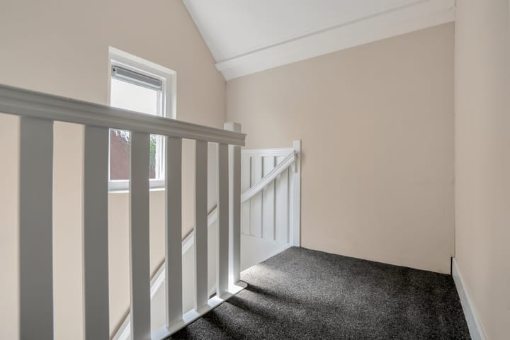 Foto 32 van Jan van Galenstraat 9