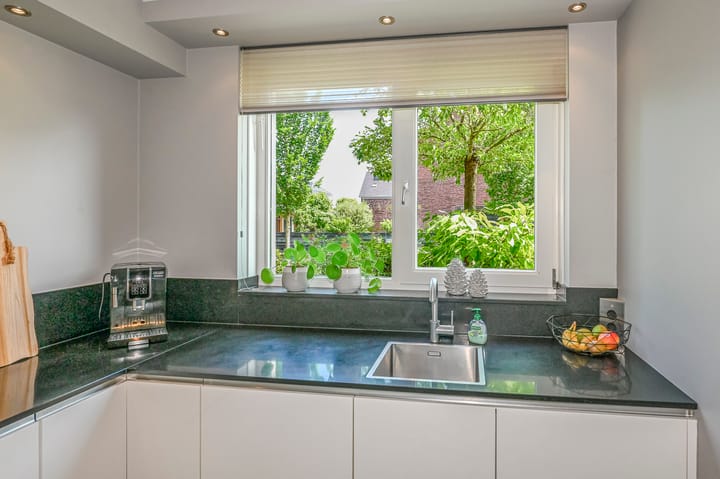 Photo 21 of Aletta Rutgersstraat 13